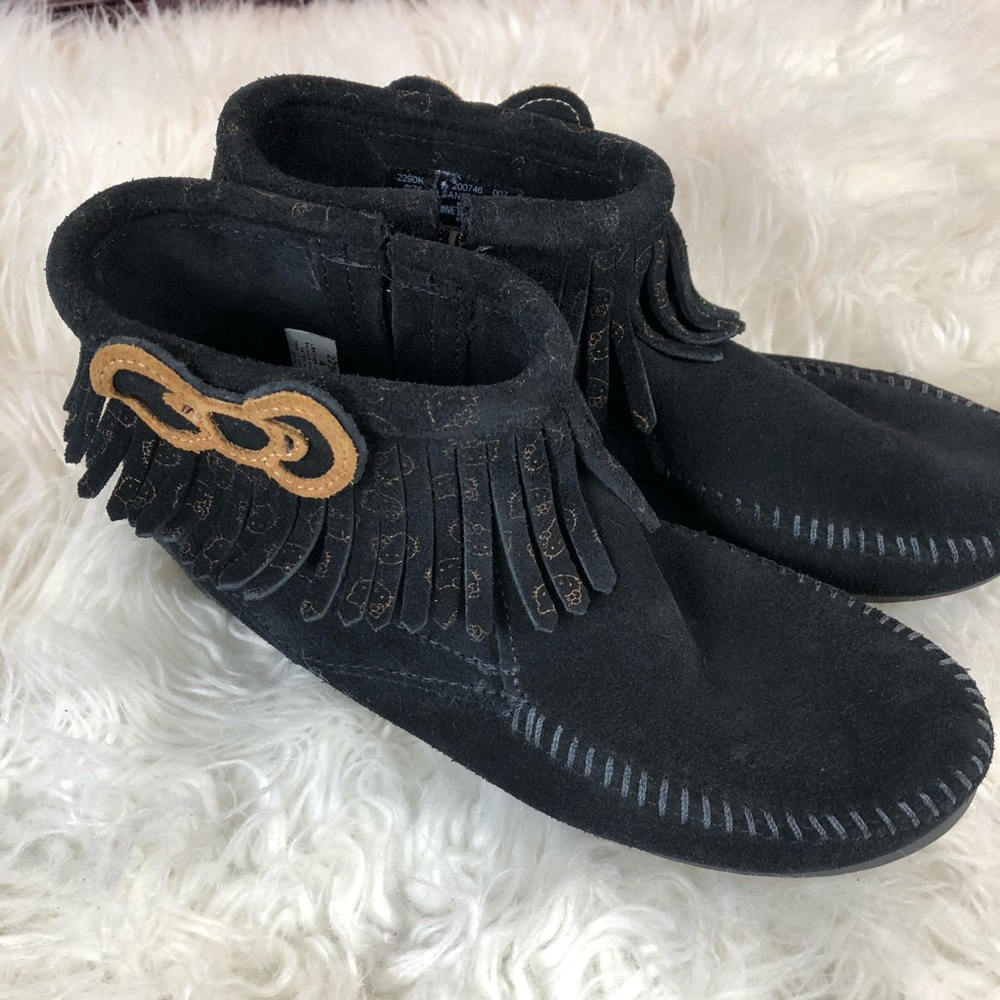 Girls Minnetonka Black and Tan Suede Moccasins